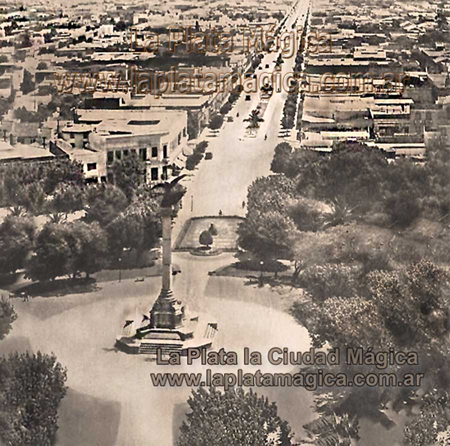 Muy distinta la imagen de la Plaza Italia en el año 1938. Ciudad de La Plata Argentina.