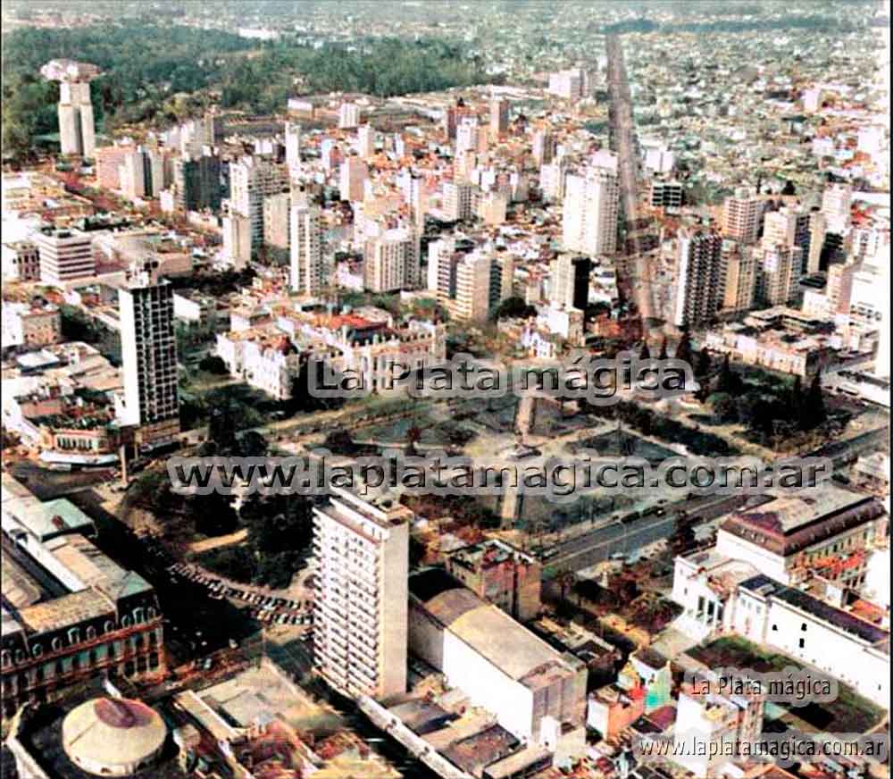 Vista de la Plaza San Martín en el año 1994.